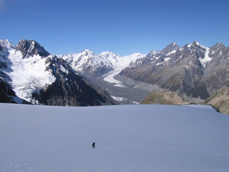 1669 - Blick vom Pass in Hooker Valley.JPG