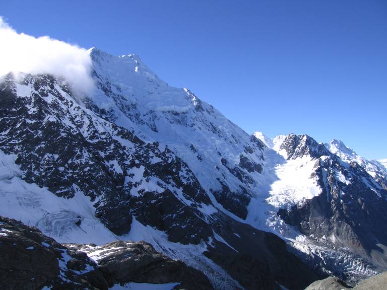 1678 - Die Caroline Wand des Mt Cook.JPG